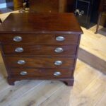 antiek mahonie kleine ladekast 1