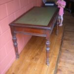 Antiek mahonie schrijftafel 1