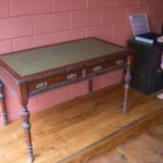 Antiek mahonie schrijftafel 3