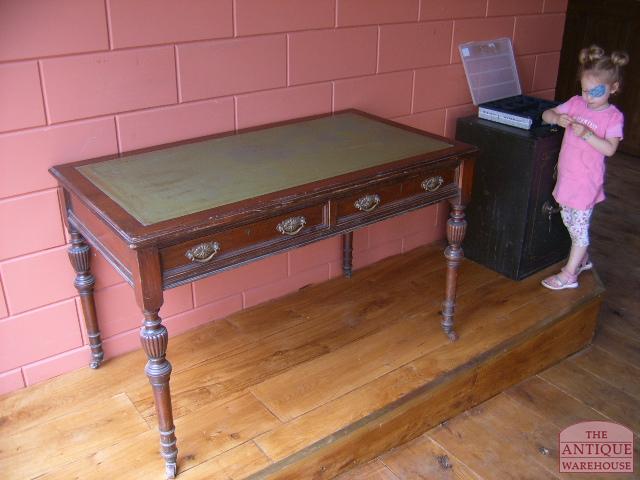 Antiek mahonie schrijftafel 3
