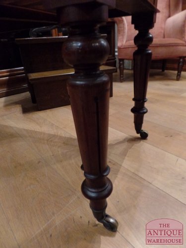 Antiek mahonie schrijftafeltje circa 1850 met opstaande rand 2