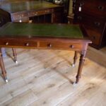 Antiek mahonie schrijftafeltje 3