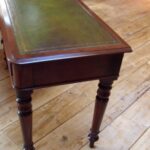 Antiek mahonie schrijftafeltje 1