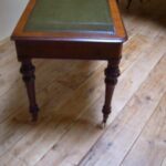 Antiek mahonie schrijftafeltje 1