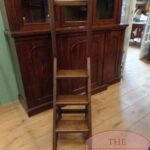 Antiek mahoniehouten bibliotheek trapje 1