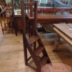 Antiek mahoniehouten bibliotheek trapje 2