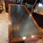 Antiek mahoniehouten bureau afkomstig uit het Verenigd Koninkrijk 4