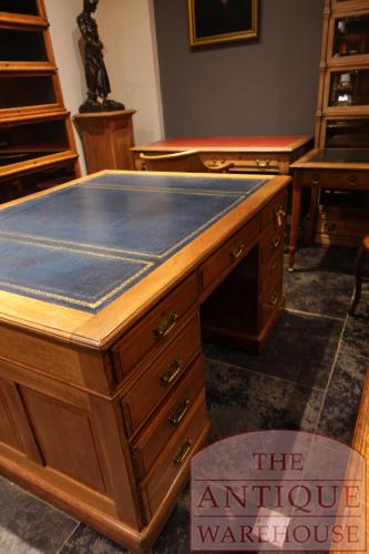 Antiek mahoniehouten partnersbureau 3