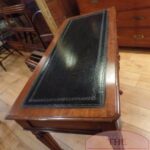 Antiek mahoniehouten schrijftafel of sidetable 2