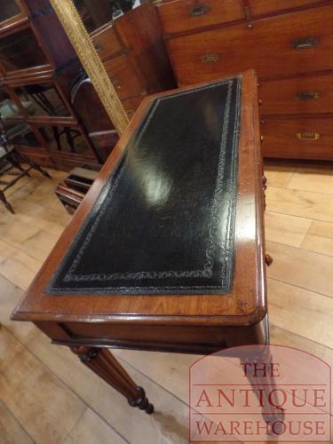 Antiek mahoniehouten schrijftafel of sidetable 2