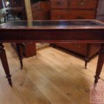 Antiek mahoniehouten schrijftafel of sidetable 4