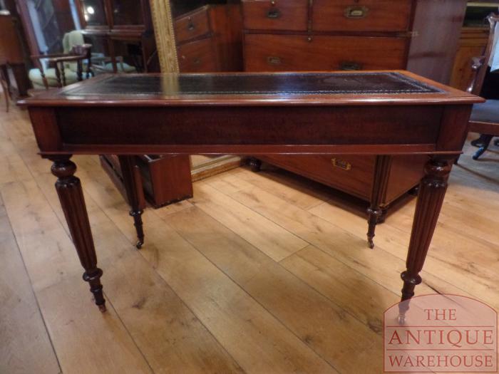 Antiek mahoniehouten schrijftafel of sidetable 4