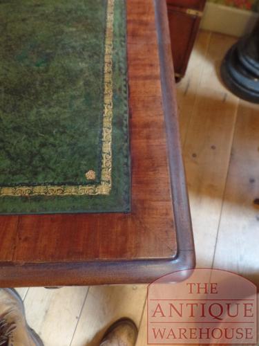 Antiek mahoniehouten schrijftafeltje 3