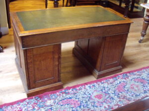 antiek military eiken bureau, VERKOCHT