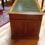 Antiek militair eiken bureau 2