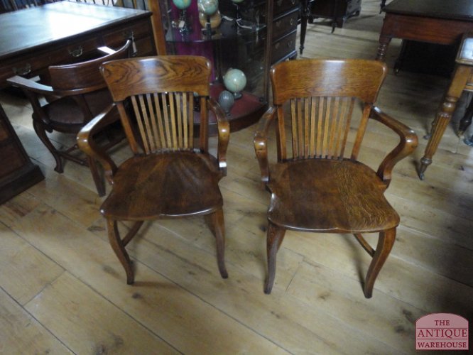 antiek paar eiken bureaustoelen, VERKOCHT