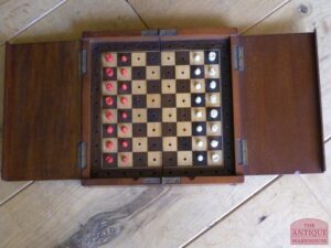antiek schaakspel, VERKOCHT
