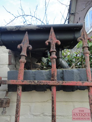 antiek smeedijzeren Frans hekwerk 2