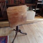 antiek vierkant Engels tilt top tafeltje 1