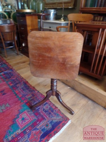 antiek vierkant Engels tilt top tafeltje 2