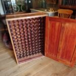 antiek wijn opslag kast 1