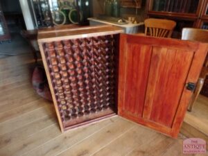 antiek wijn opslag kast