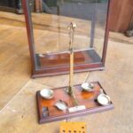 Antieke apothekers balans 1