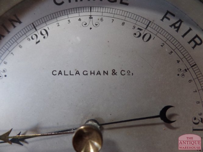 Antieke barometer van de firma Callaghan & Co 2
