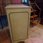 Antieke beschilderde Victorian Engelse ladekast 2