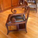 Antieke bibliotheek trap 1