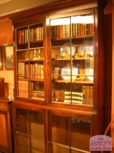 antieke boekenkast, circa 1760, VERKOCHT