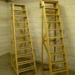 Antieke bureau trap 1