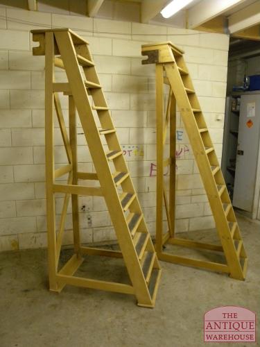 Antieke bureau trap 3