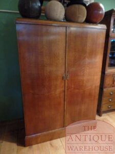 Antieke Compactom kledingkast van eikenhout, volledig met lades, hanggedeelt en hangers