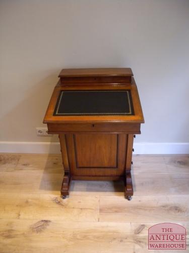 Antieke davenport, scheepsbureautje 2