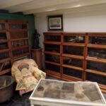 Antieke drievoudige boekenkast van Globe Wernicke 1