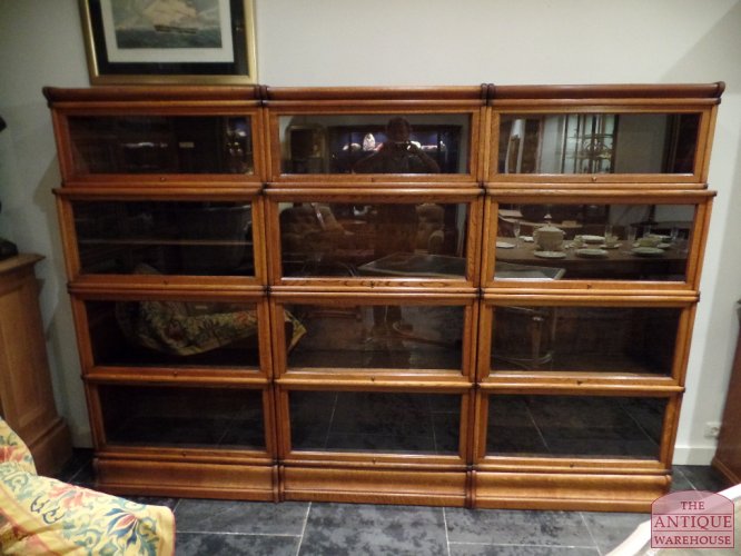 Antieke drievoudige boekenkast van Globe Wernicke 2