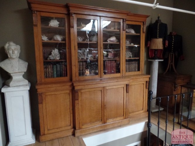 antieke eiken break front boekenkast