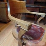 Antieke eiken bureaustoel in hoogte verstelbaar 4