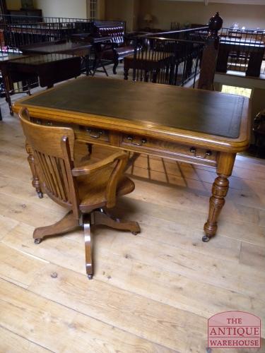 Antieke eiken bureaustoel 2