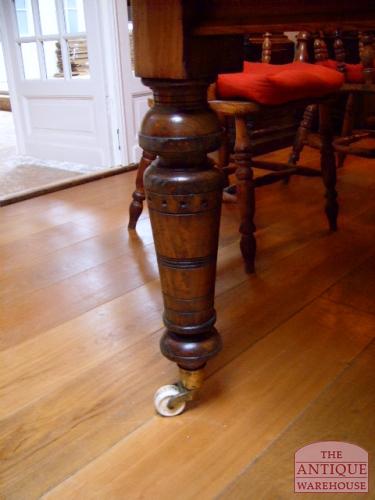 antieke eiken eettafel met tussenbladen 2