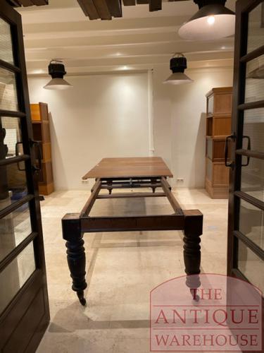 Antieke eiken Engelse coulissentafel, uitschuifbare eettafel, max 18 personen