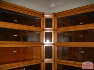 antieke eiken globe wernicke boekenkast opstelling