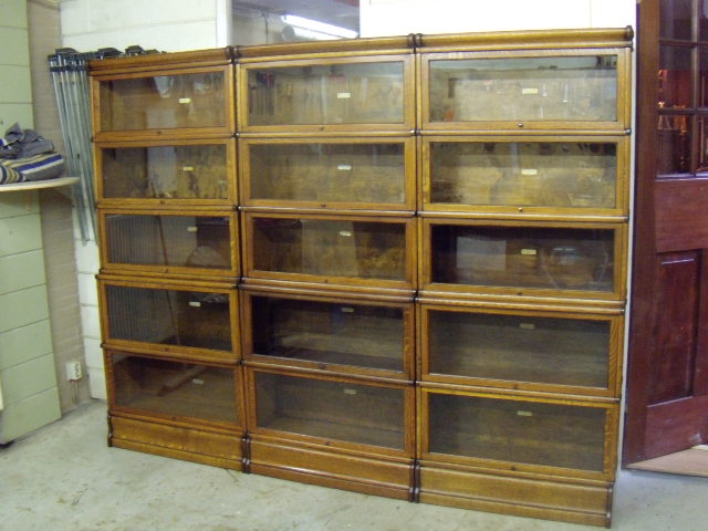 antieke eiken globe wernicke boekenkast opstelling