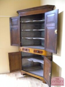 antieke eiken hoekkast, VERKOCHT