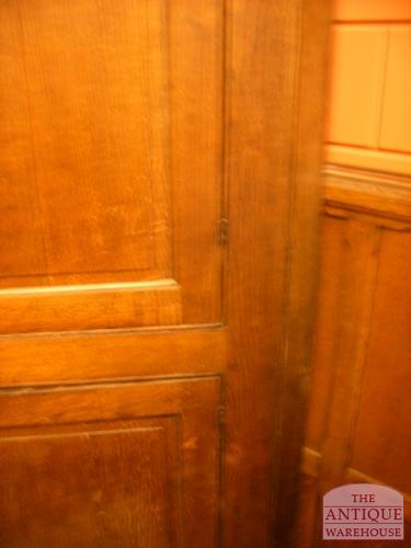 antieke eiken hoekkast 2