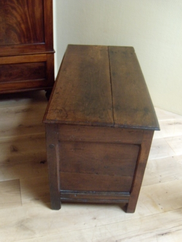 antieke eiken kist, 1726 2