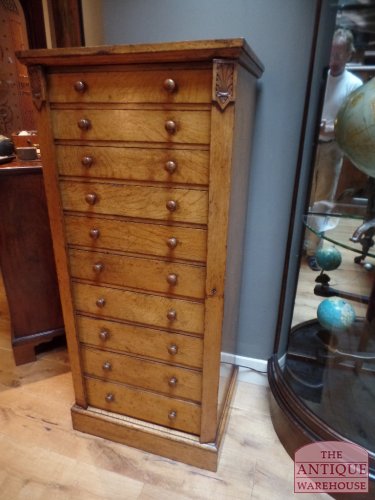 antieke eiken laden kast, Wellington kast, gemaakt door de meubelmaker, Williamson & Sons, Guildford  VERKOCHT