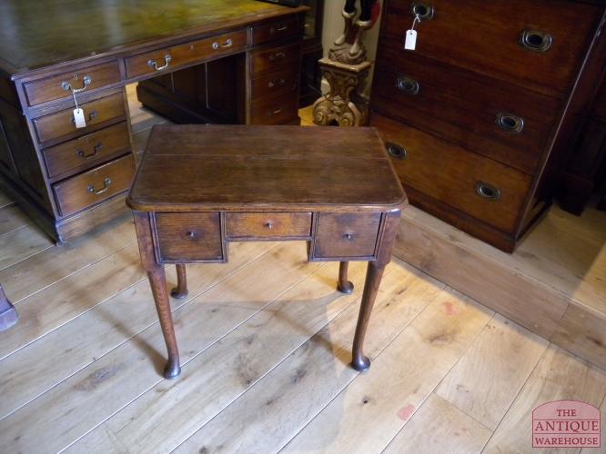 Antieke eiken low boy circa 1750 3