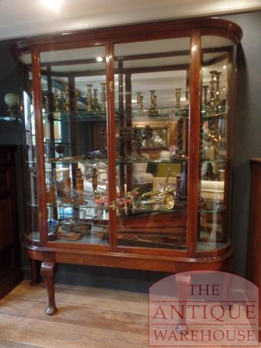 Antieke eiken mahoniehouten vitrine kasten